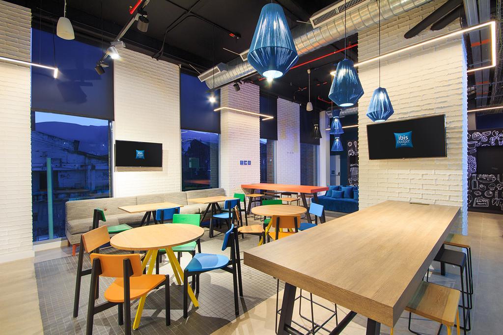 Ibis Budget Itagüí Екстериор снимка