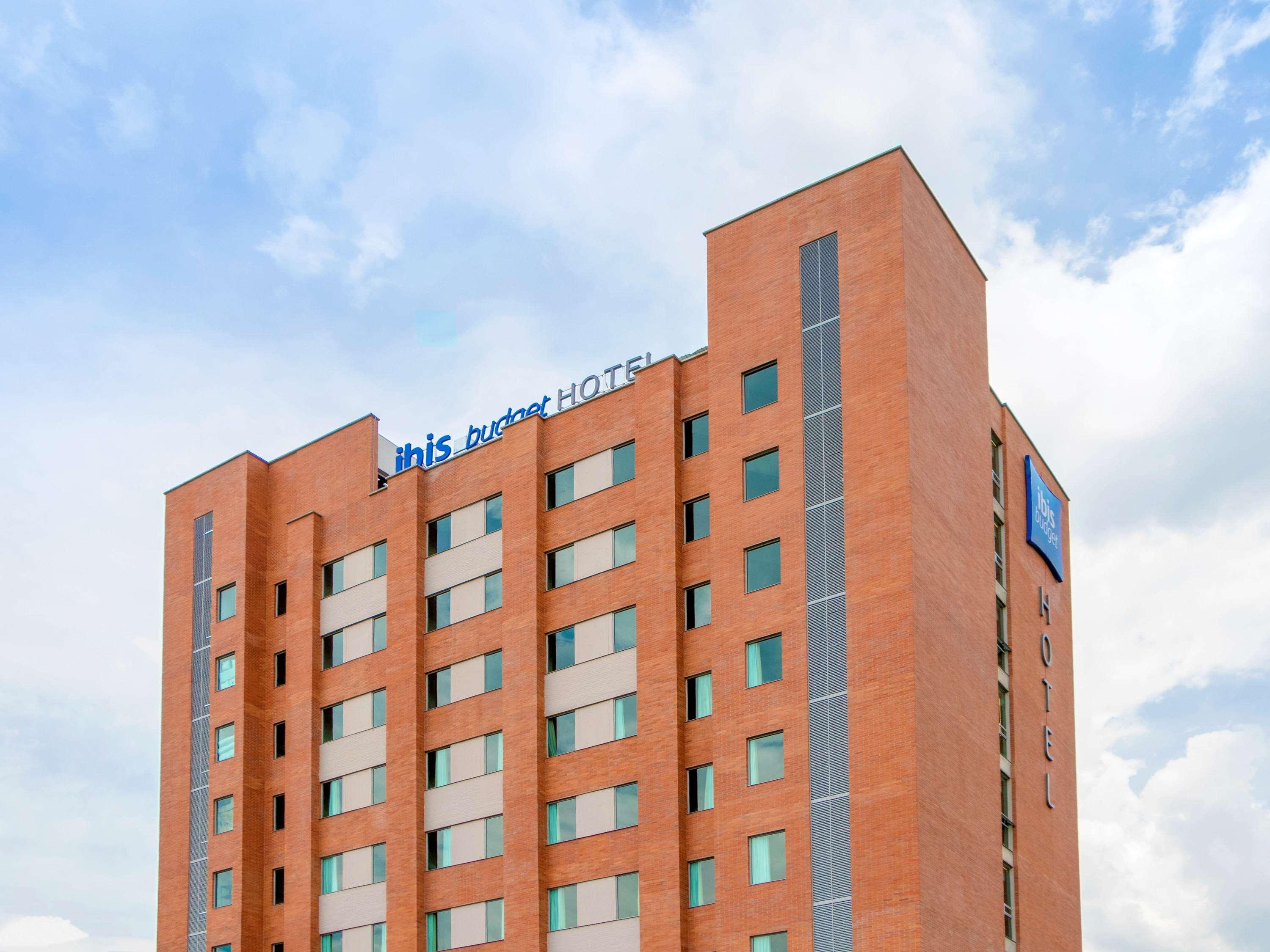 Ibis Budget Itagui Hotel Меделин Екстериор снимка