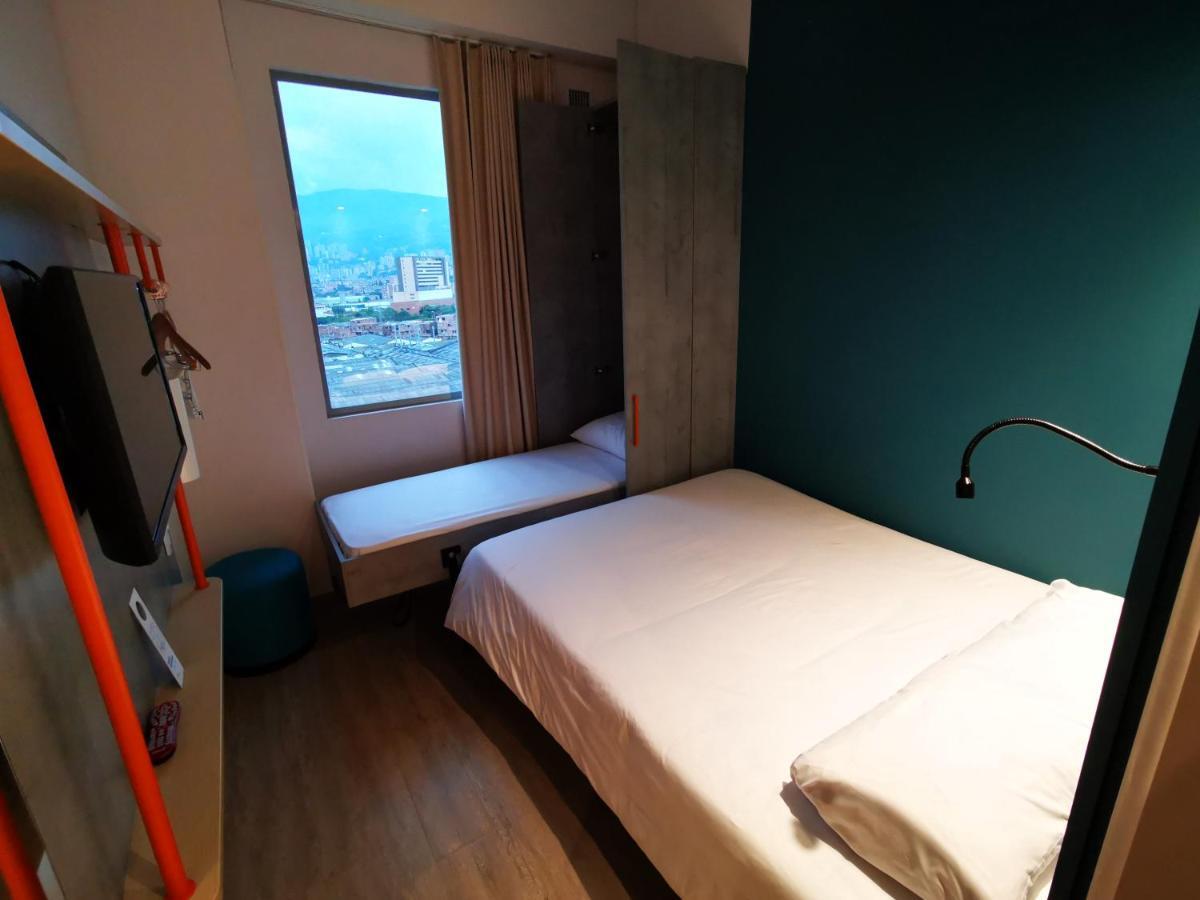 Ibis Budget Itagüí Екстериор снимка